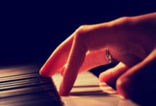 兰博电竞官网：联赛基本无缘，欧冠惨遭淘汰，杯赛耻辱出局，神奇药厂魔力不再！.